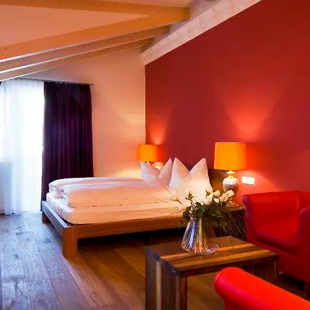 Hotel Villa Tirol Hotel 4*
